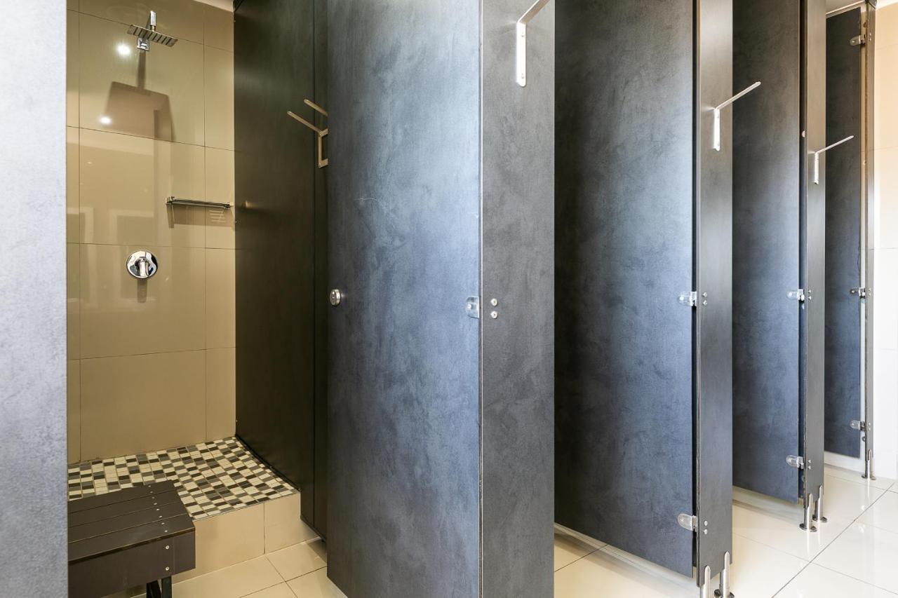 Zzzone Boutique Hostel Германус Екстер'єр фото