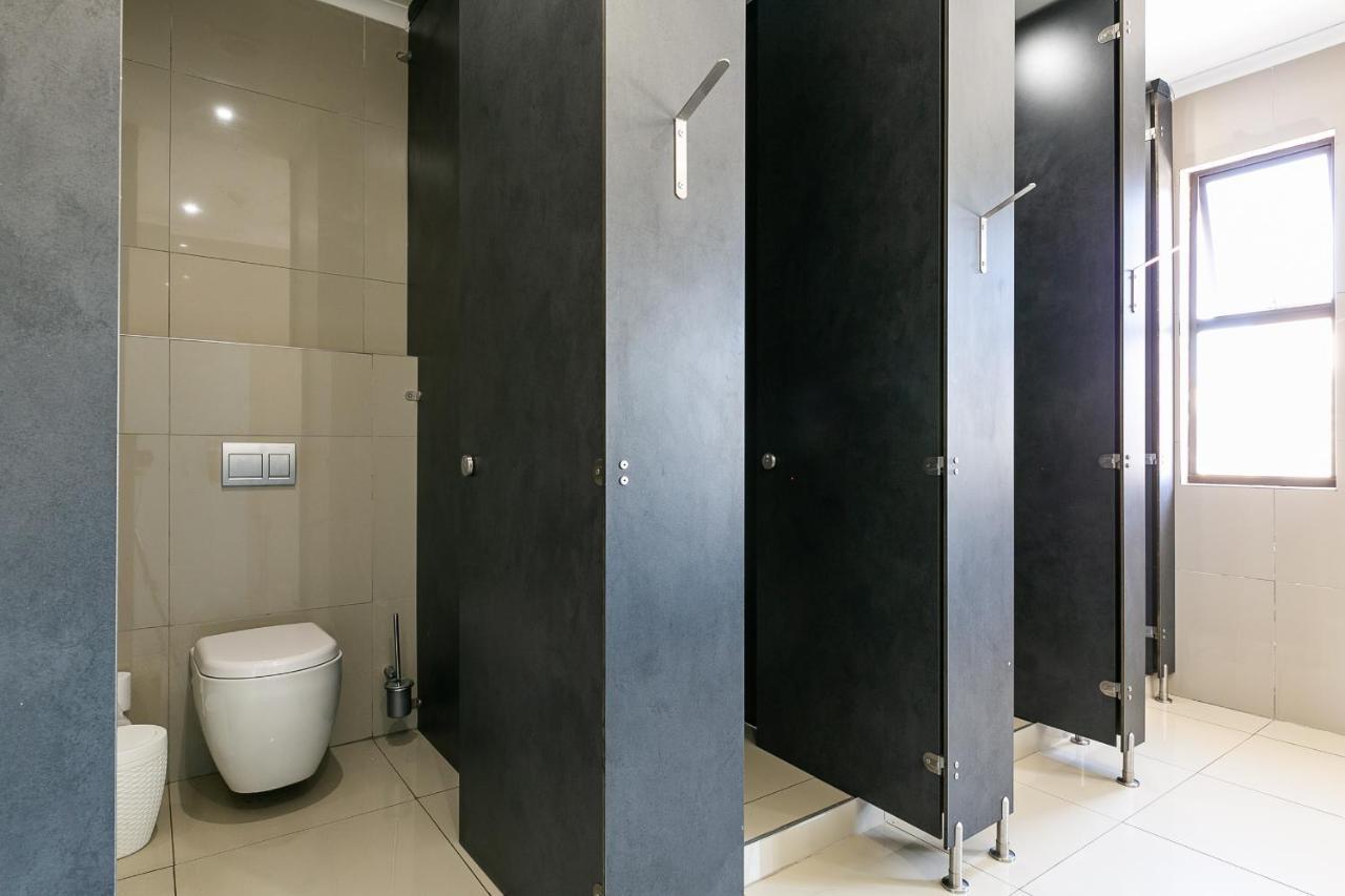 Zzzone Boutique Hostel Германус Екстер'єр фото