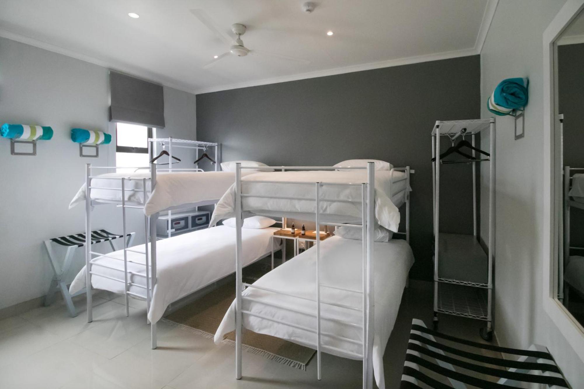 Zzzone Boutique Hostel Германус Екстер'єр фото